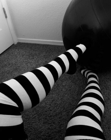 MissMessy naked pornstar pics