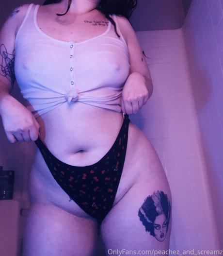 Peachez and Screamz hd actress pics