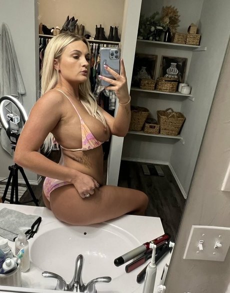 asian ladyboy onlyfans exclusive pic