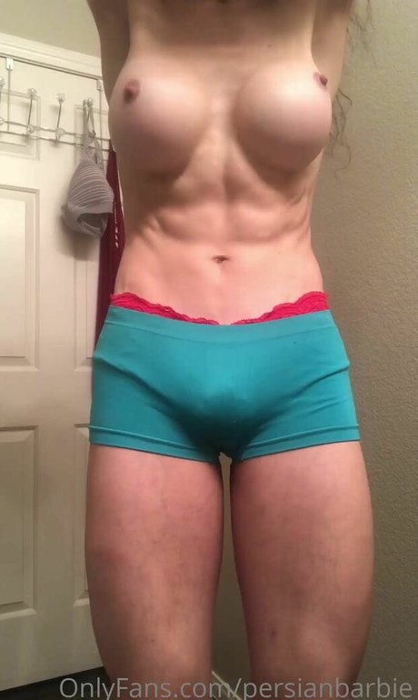 Muscle Goddess nude model img