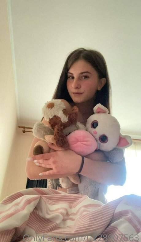 baby cherrry nude model gallery