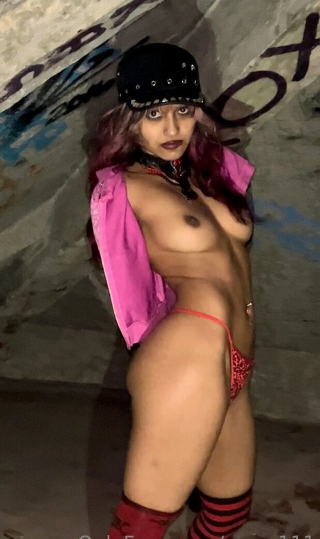 Roxyz111 beautiful actress pic