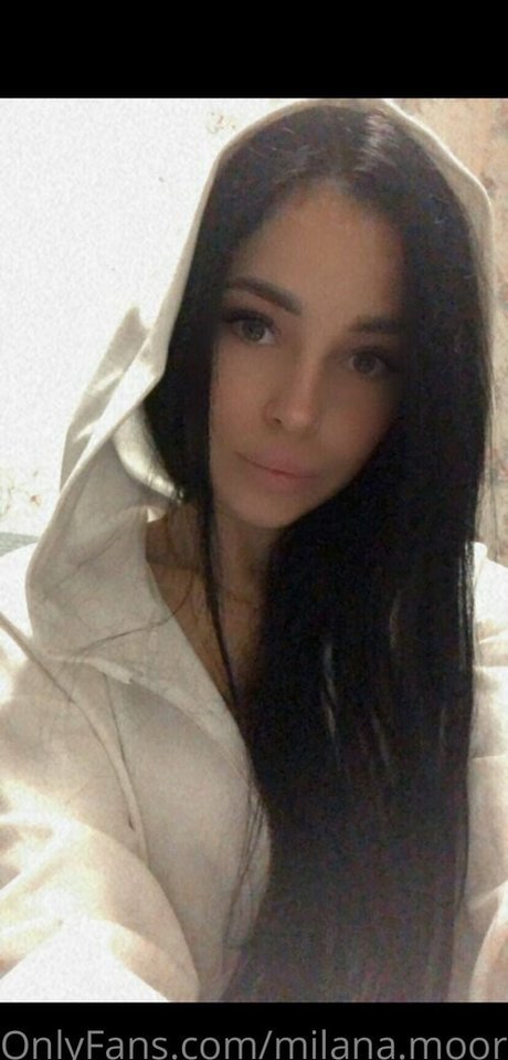 milana moor sexy actress img