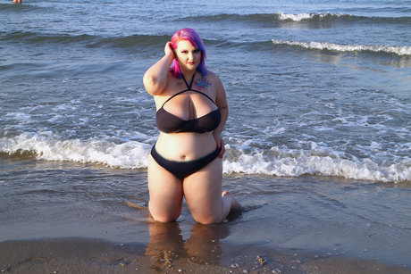 Hilary Ilariaa pornstar beautiful archive