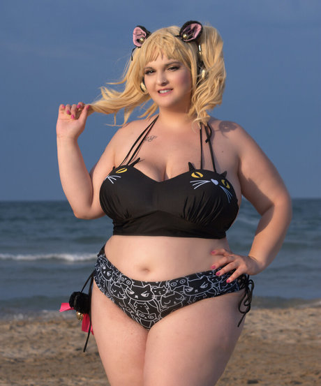 Hilary Ilariaa model perfect galleries