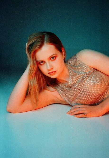 Angourie Rice sexy actress picture
