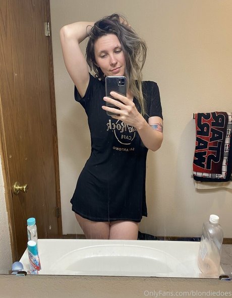 blonde hot wife onlyfans free nude photos