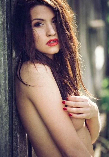 Paulina Sobon model nudes pictures