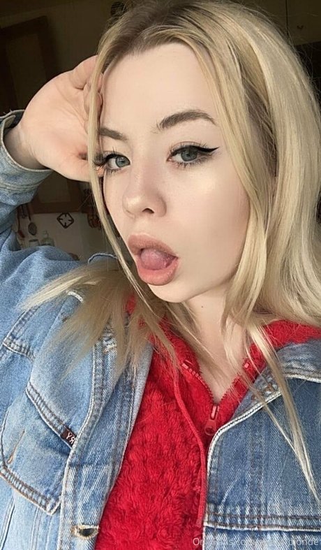 hot blonda hot actress images