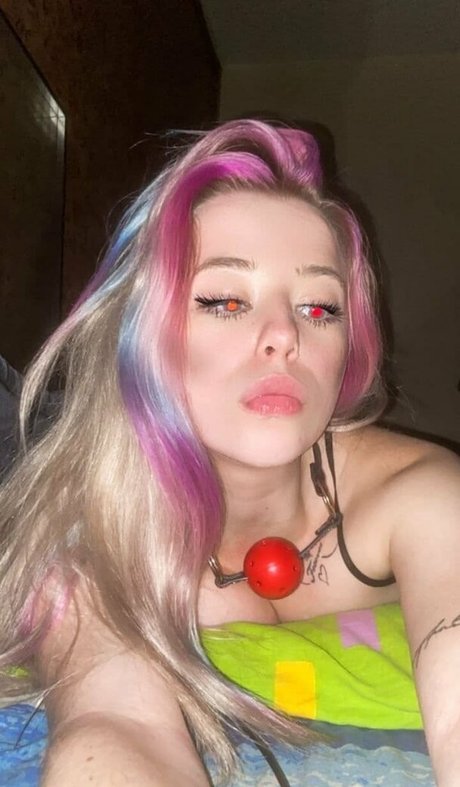 hot blonda star exclusive pic