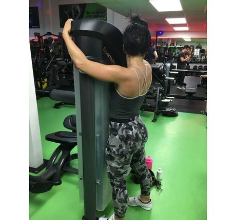 Suzy Hanah pornstar naked image