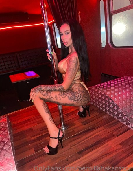 naked amateur onlyfans beautiful pic