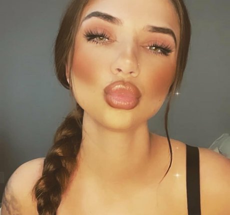 toxicavip pretty model img