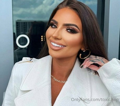 toxicavip model sex galleries