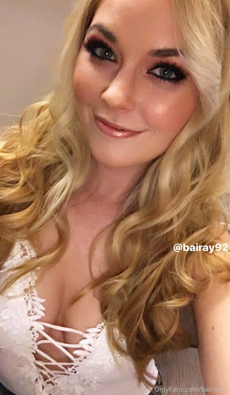 bairay92 naked actress galleries