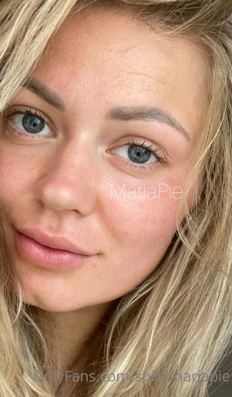 spicymariapie nudes model image