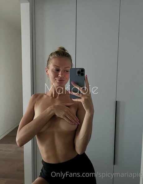 spicymariapie free model pictures