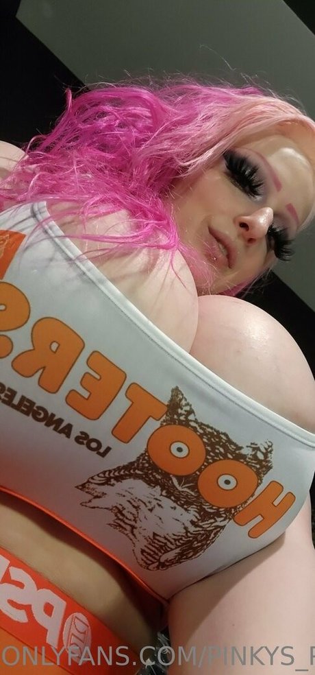 pinkys toes model top pics