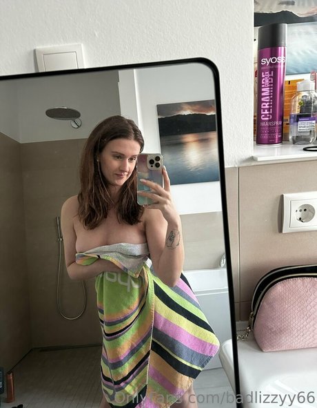 badlizzyy66 star porn photo