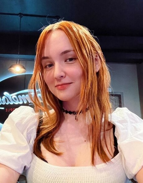 black shemale onlyfans top image