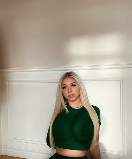 Anais Laliberte best star pic