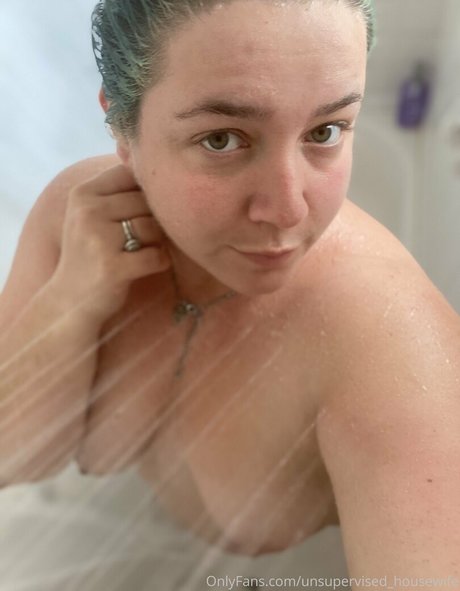 unsupervised housewife naked actress archive