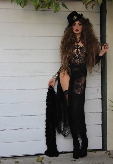 Elenakoshkaxoxo adult actress pictures