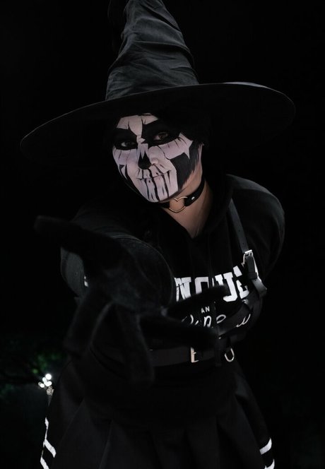 CloverCosplays art model photo