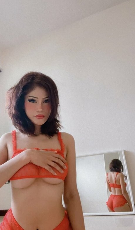 Canigetalaserwhip hd pornstar image