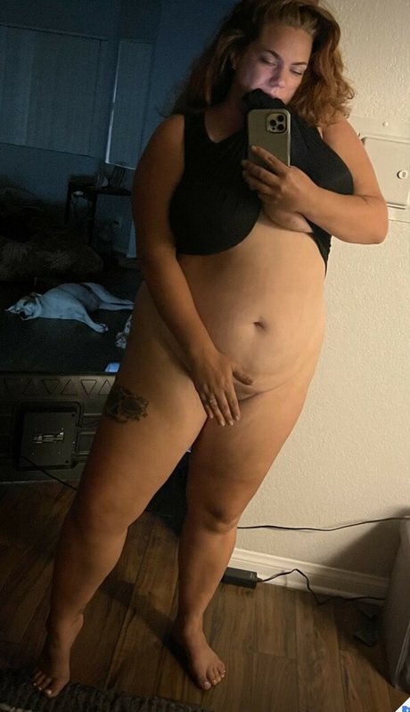 Ashleigh Dunn exclusive actress image