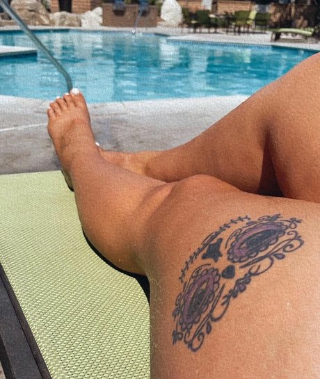 Ashleigh Dunn star photos