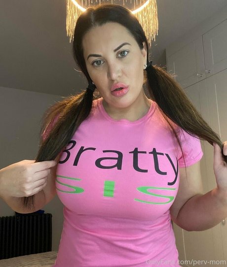 perv mom pornstar nudes pic