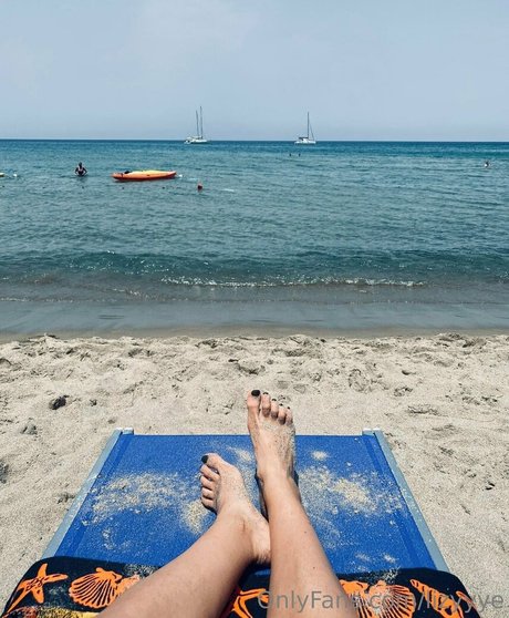 lizyyye pornstar sexy pictures