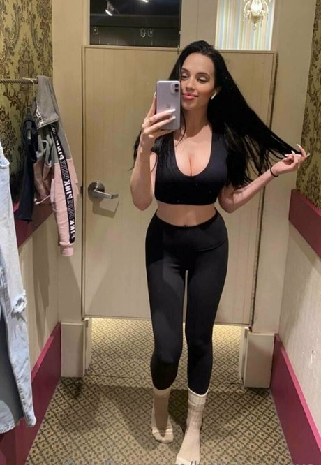 bellabrooksxo pornstar top photos