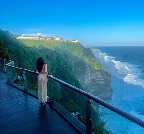 Iulia Girbu star top pic