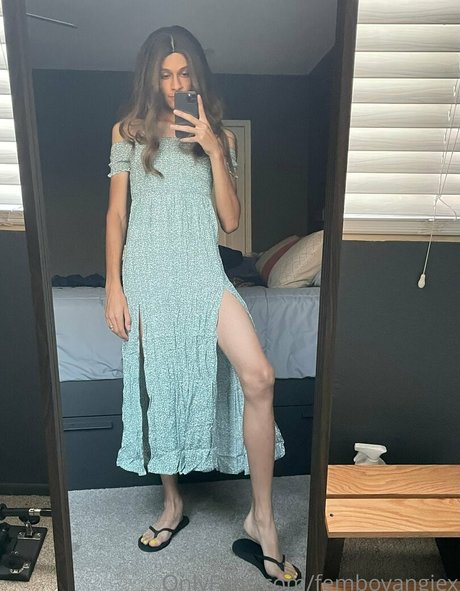 laneandangie pretty actress photo