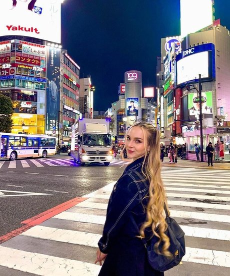 Fasffy Mega Dump model sex gallery