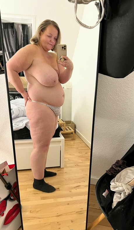 betina poulsen model beautiful photo