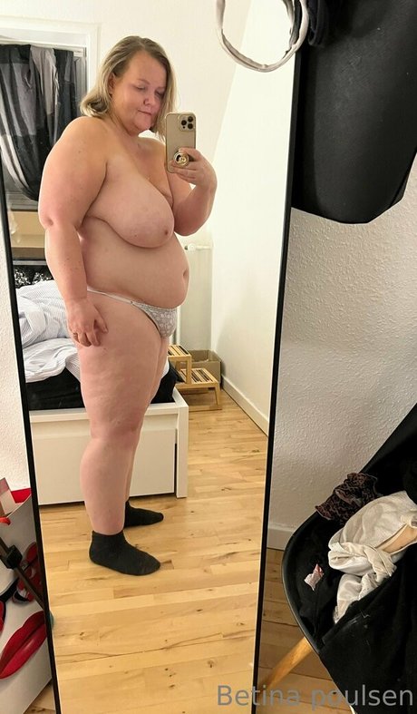 betina poulsen model art gallery