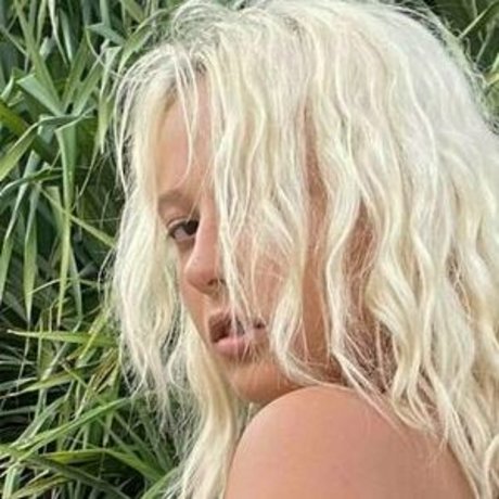 littleveraa sexy model images