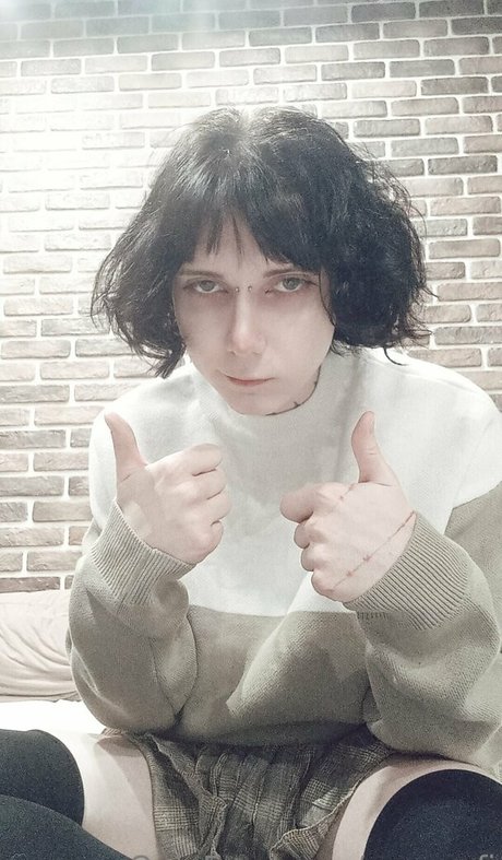 sonya fj adult model pic