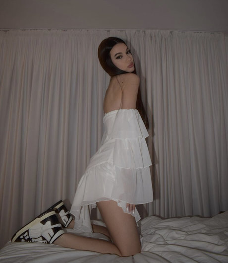 xjxulia free actress pics