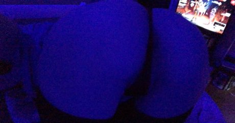 Tinyjewishlady art star archive