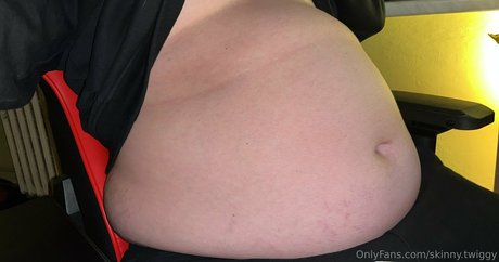 skinny twiggy sexy actress img