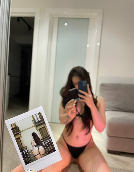 inchiepeachy vip model naked images