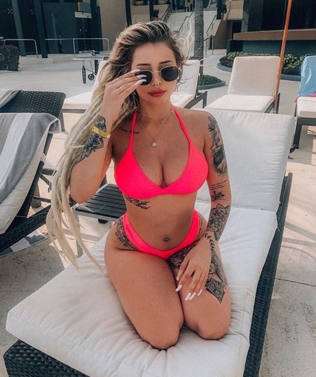 Victoria Macan nice actress image