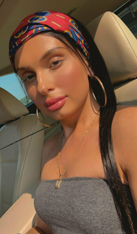 tsmissmaraa model nice pic