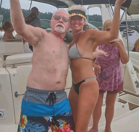 Baddie2thebone star pretty picture