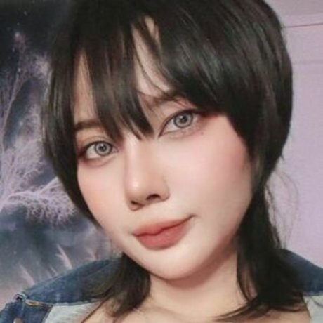 gladizia13 free actress pic