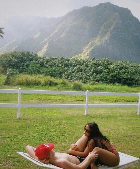 Sienna Mae Gomez star free picture